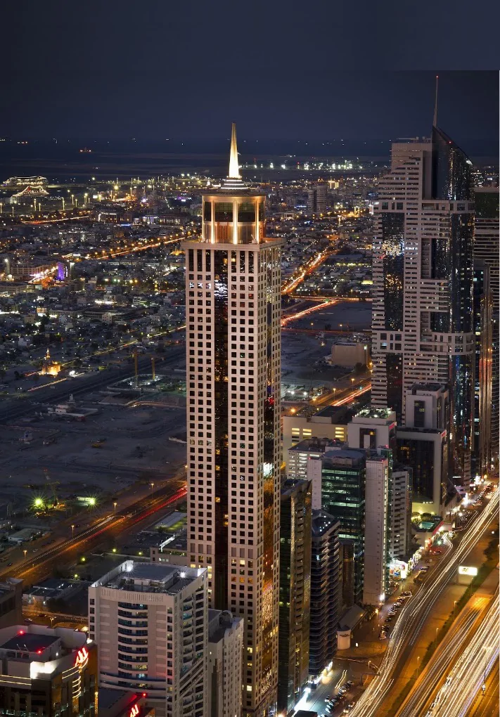 تاور پلازا (Tower Plaza)